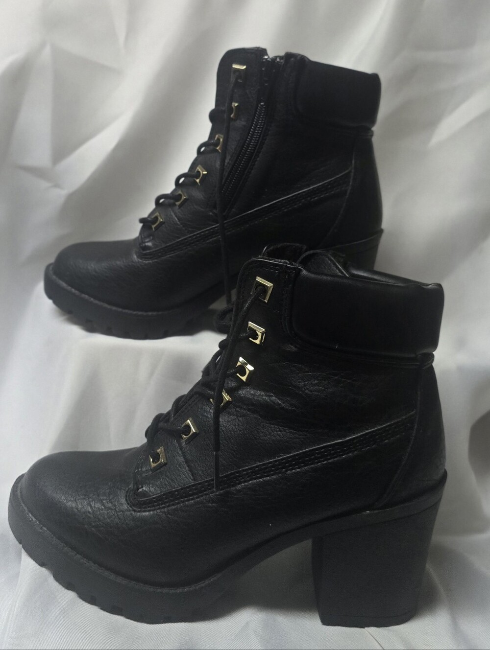 Zigi soho Combat Style Boots Black Military Style Size 7 Excellent condition